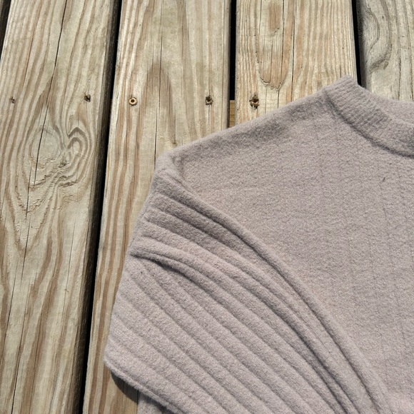 Aerie Sz M Womens Comfy Beige Chunky Sweater Super Soft Cozy - Picture 3 of 16